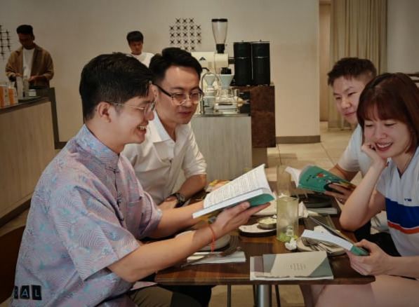 Small-group book discussion