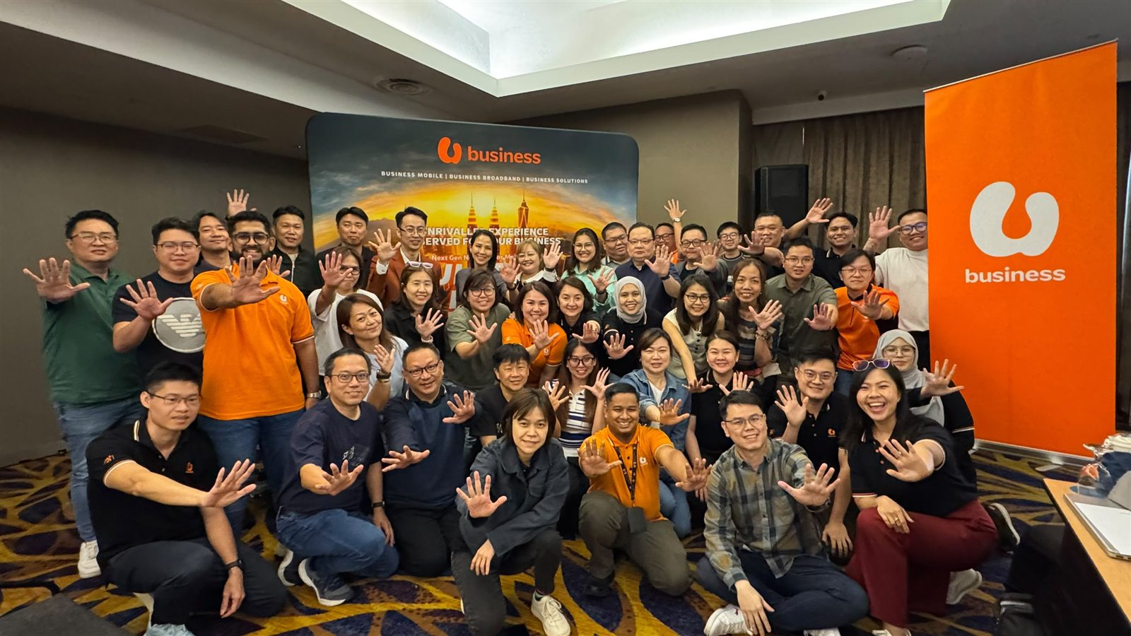 U Mobile business partners and team at a Digital Growth Series programme